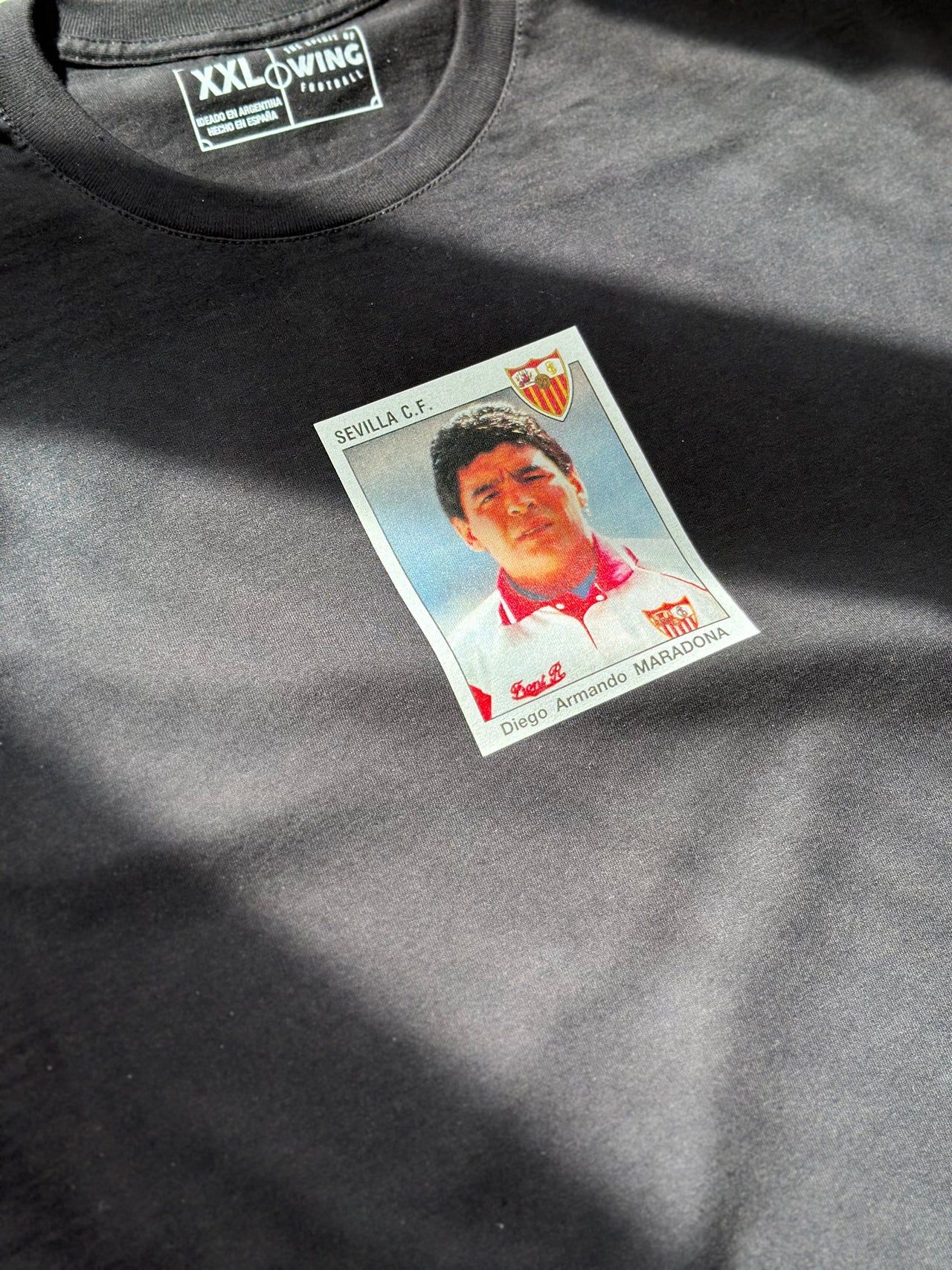 Camiseta Figurita de oro